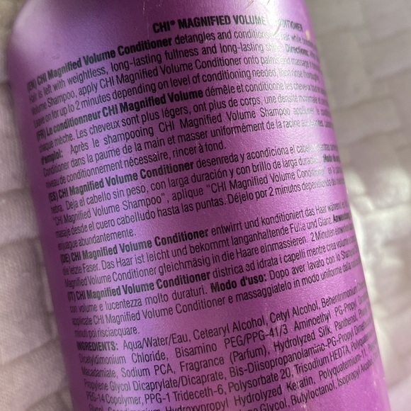 CHI magnified Volume Conditioner 12 Fl Oz 
Detangles & conditions made in USA - Picture 3 of 6